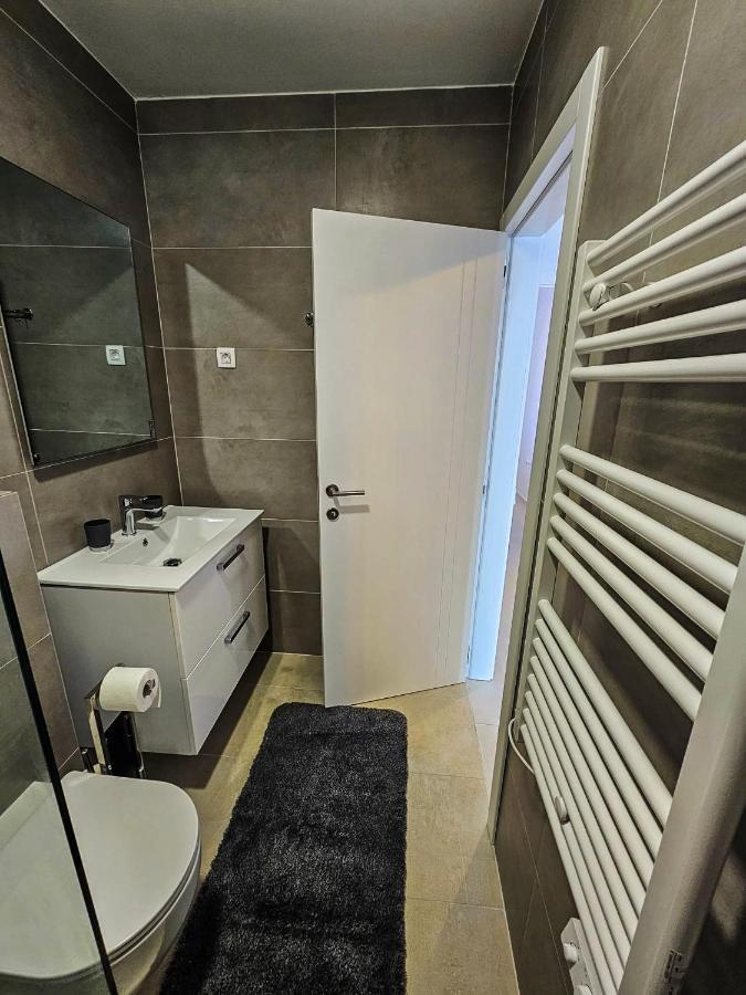 Aenona Beach Apartment 宁 外观 照片