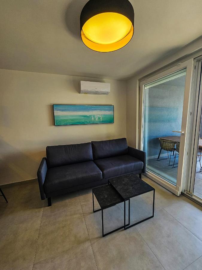 Aenona Beach Apartment 宁 外观 照片
